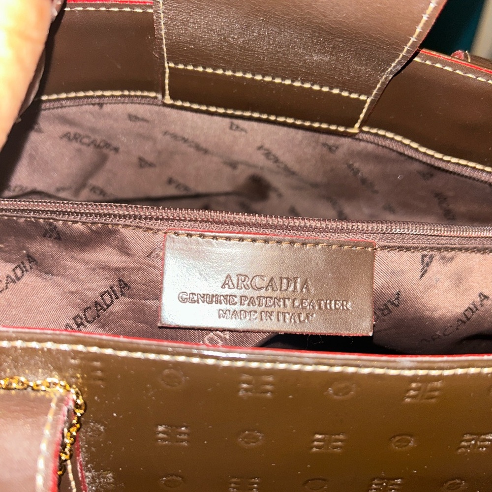 Arcadia Italian Luxury Brown Large Patent Leather Tote Bag - Picture 8 of 11